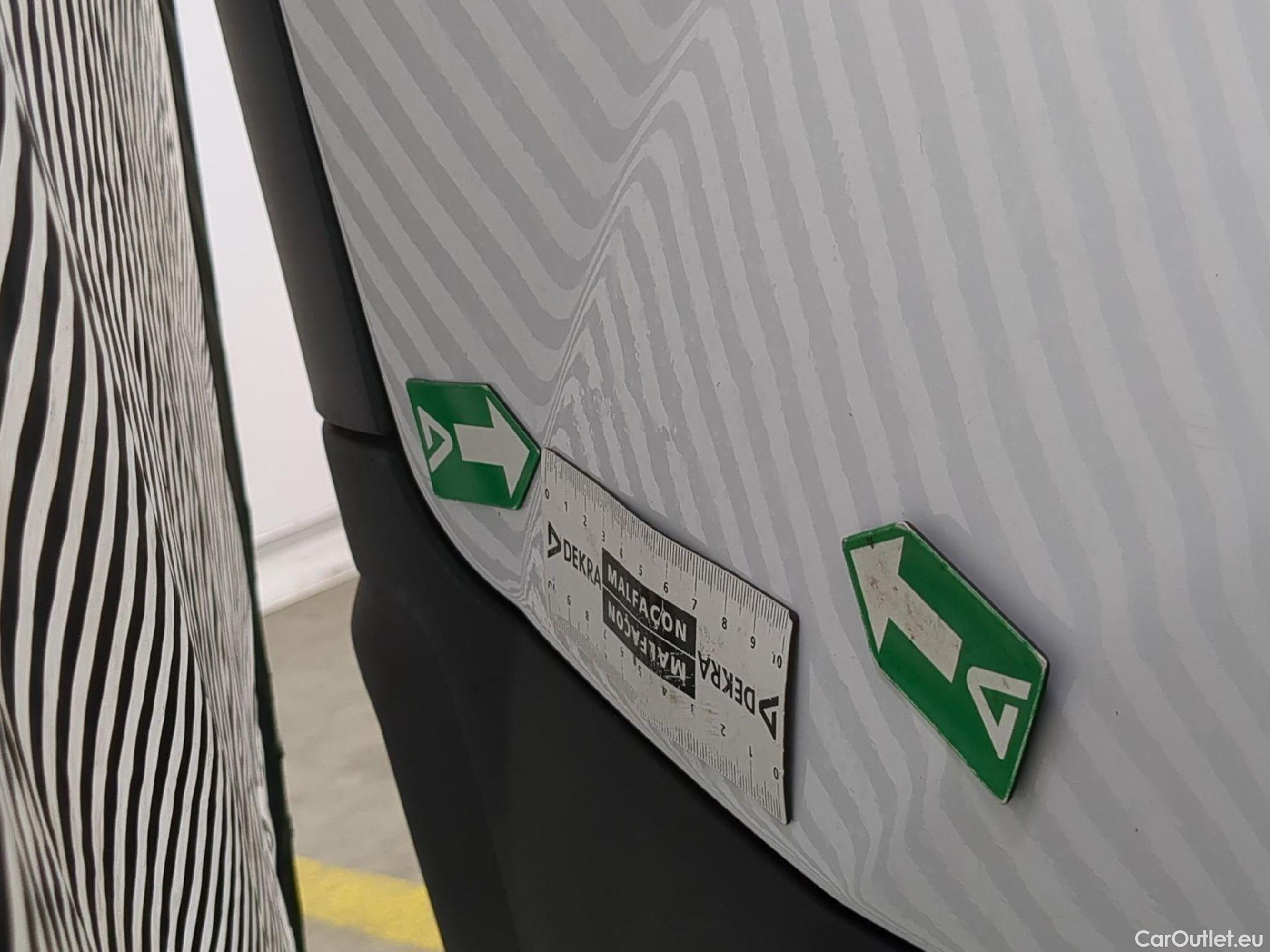  Renault  Kangoo  Express Extra (Série Spéciale) 1.5 dCi 75CV BVM5 E6 #9