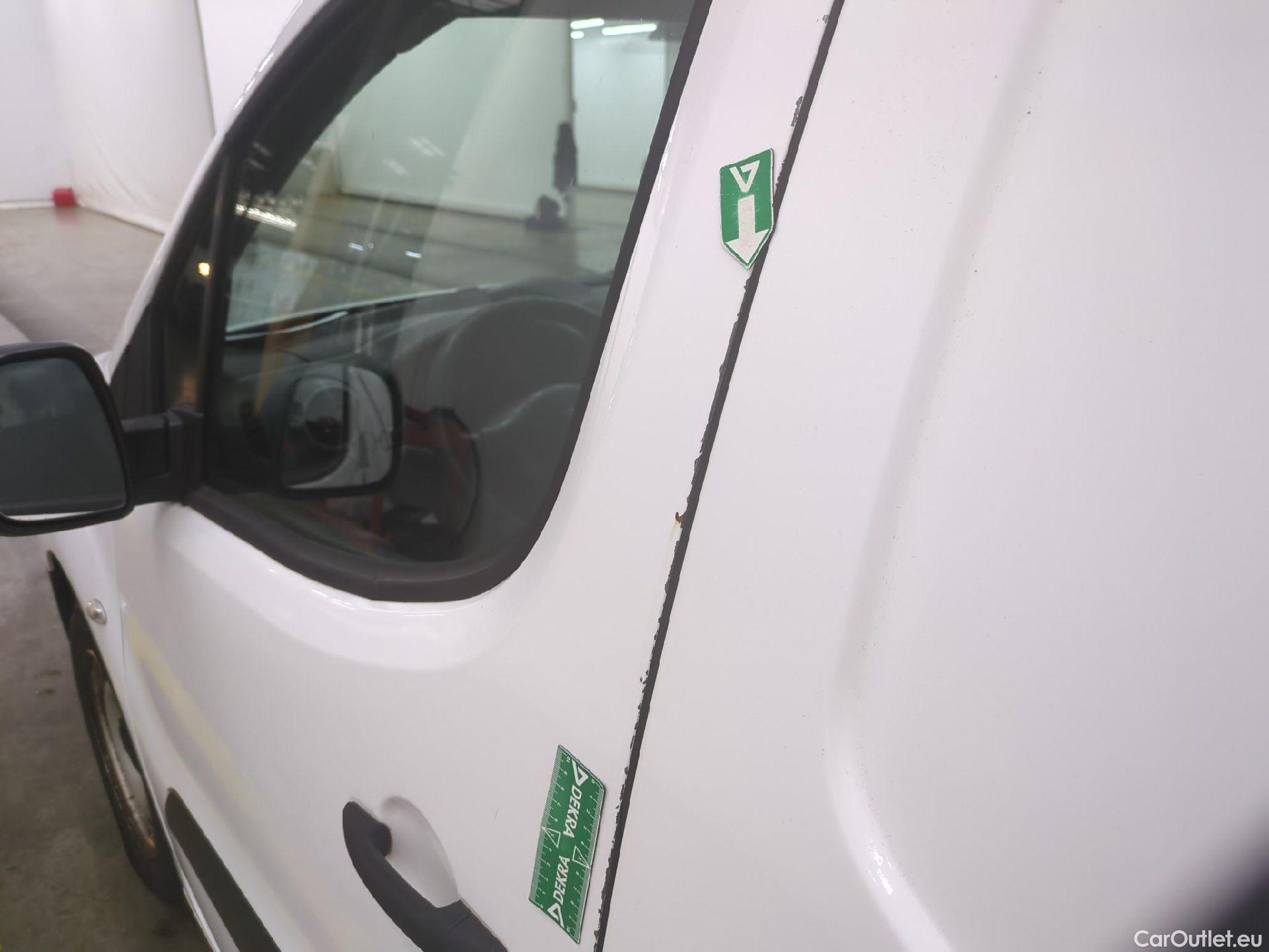  Peugeot  Partner PEUGEOT  VU 4p Fourgonnette 1.6 BlueHDi 100 CONFORT 121 L2 #45