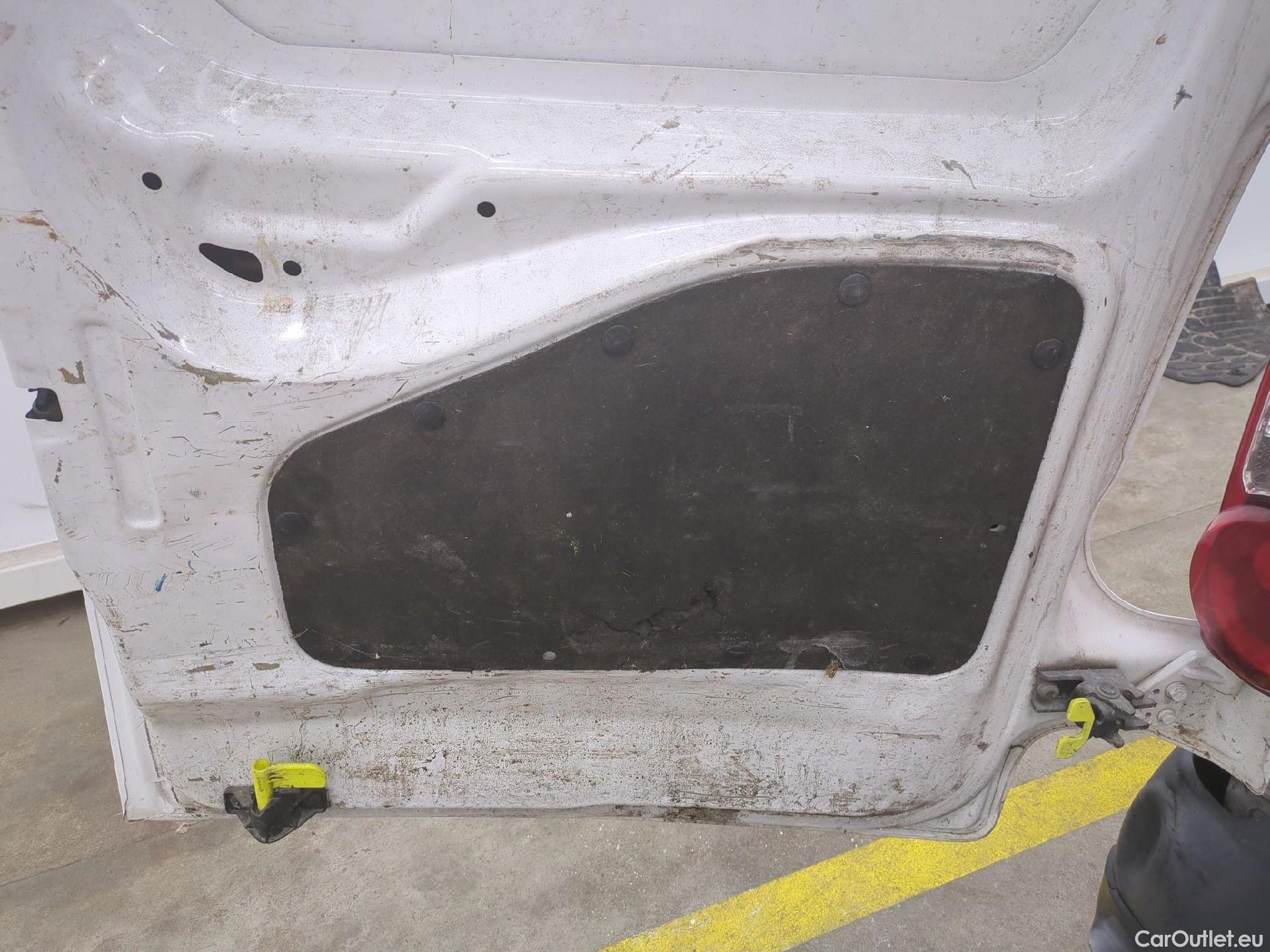  Peugeot  Partner PEUGEOT  VU 4p Fourgonnette 1.6 BlueHDi 100 CONFORT 121 L2 #16