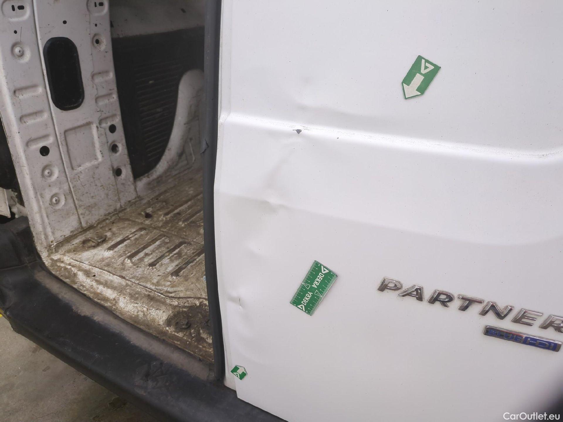  Peugeot  Partner PEUGEOT  VU 4p Fourgonnette 1.6 BlueHDi 100 CONFORT 121 L2 #66