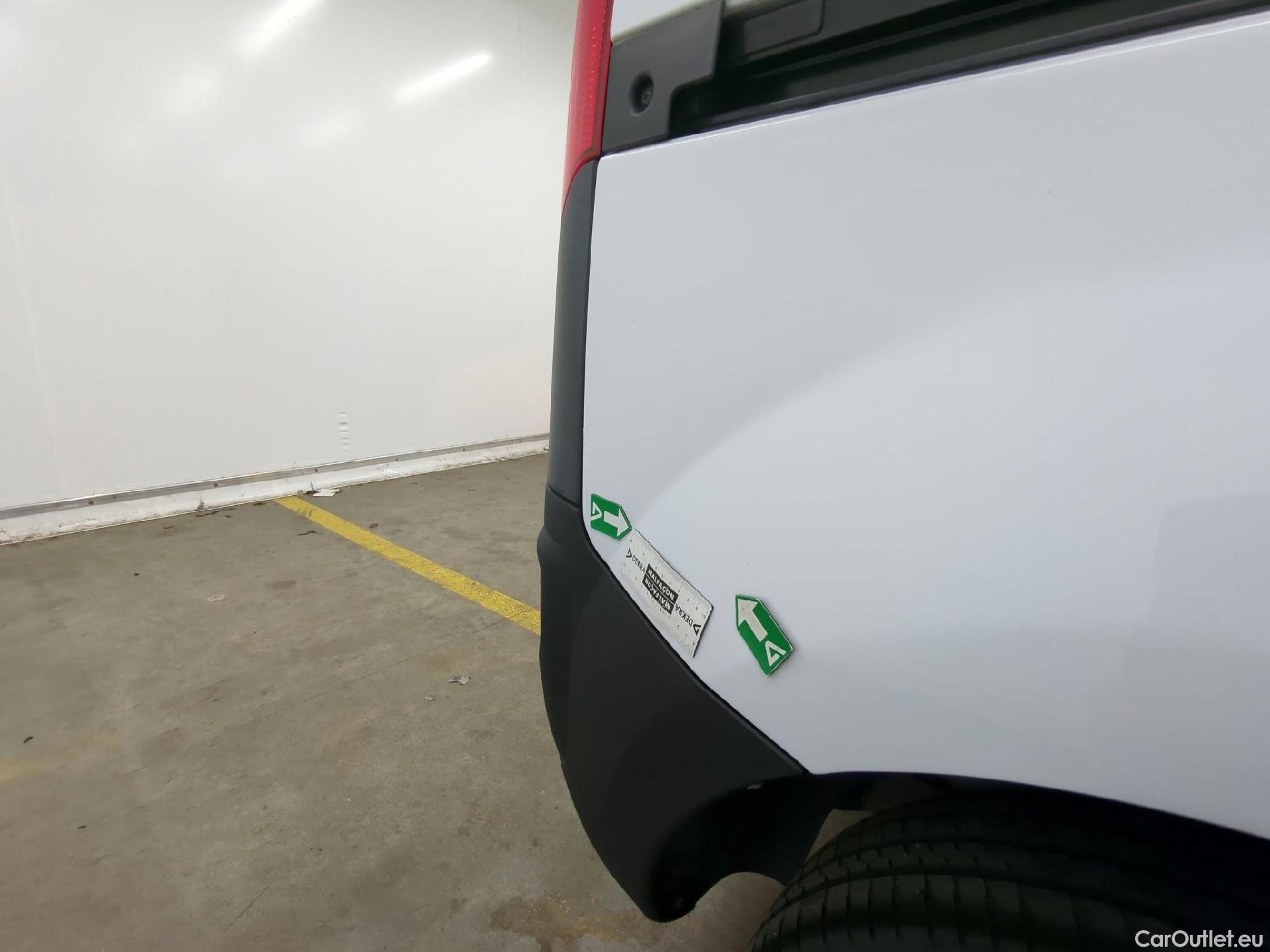  Renault  Kangoo  Express Extra (Série Spéciale) 1.5 dCi 75CV BVM5 E6 #8