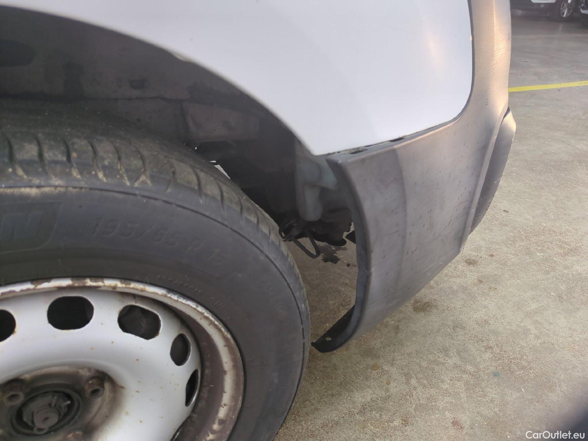  Peugeot  Partner PEUGEOT  VU 4p Fourgonnette 1.6 BlueHDi 100 CONFORT 121 L2 #24