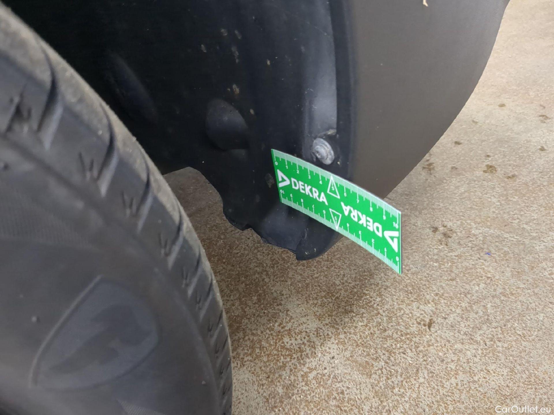  Renault  Kangoo  Express Extra (Série Spéciale) 1.5 dCi 75CV BVM5 E6 #4