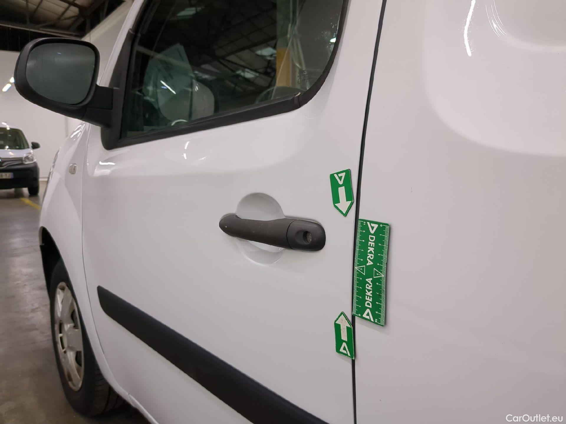  Renault  Kangoo  Express Extra (Série Spéciale) 1.5 dCi 75CV BVM5 E6 #26