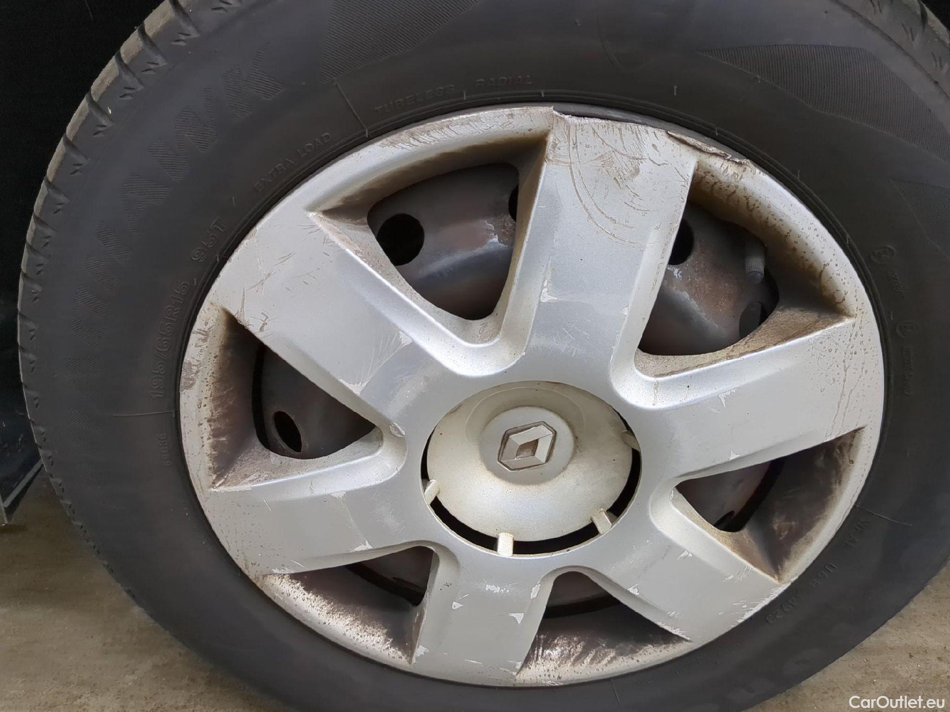  Renault  Kangoo  Express Extra (Série Spéciale) 1.5 dCi 75CV BVM5 E6 #2