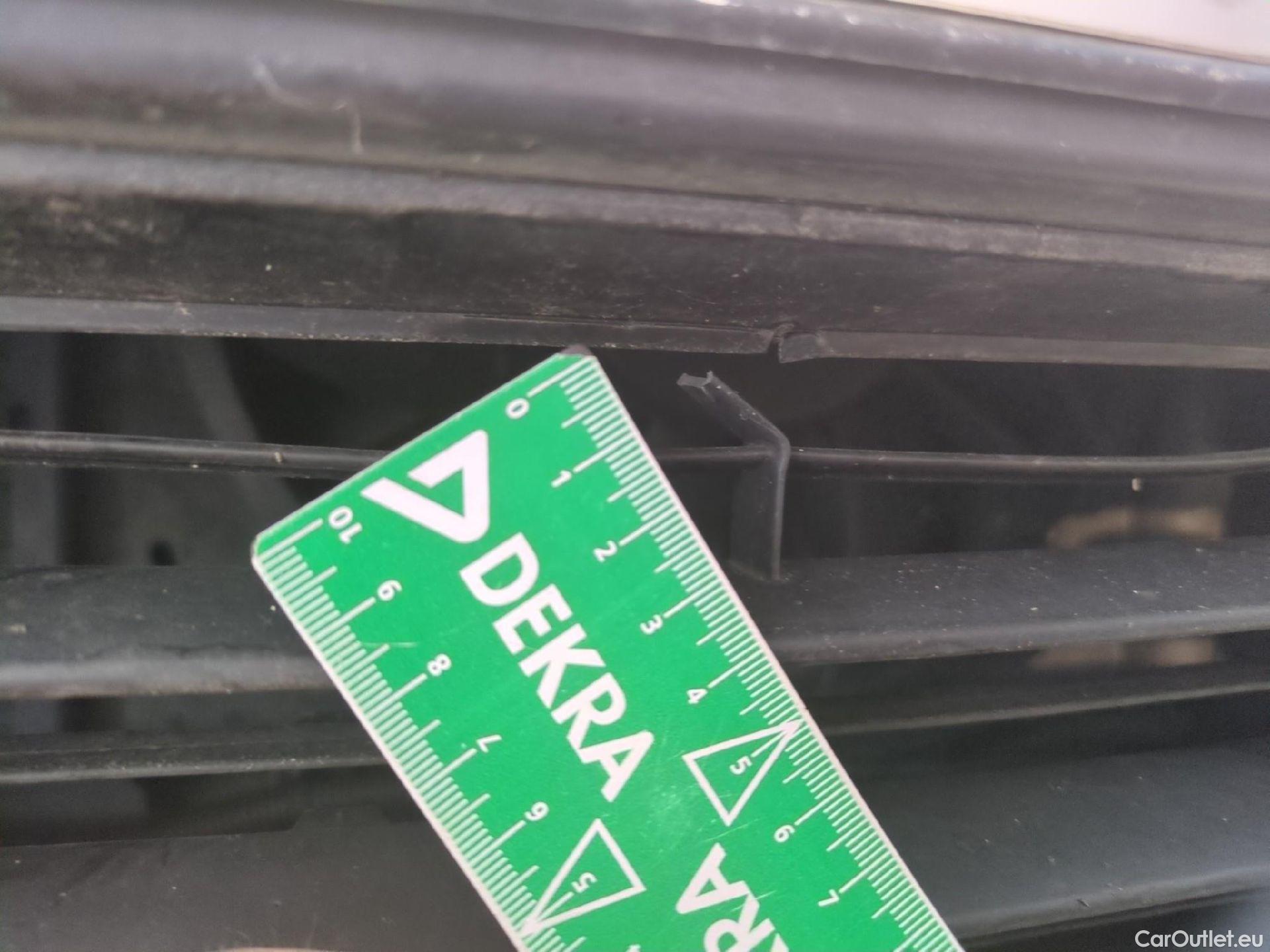  Peugeot  Partner PEUGEOT  VU 4p Fourgonnette 1.6 BlueHDi 100 CONFORT 121 L2 #38