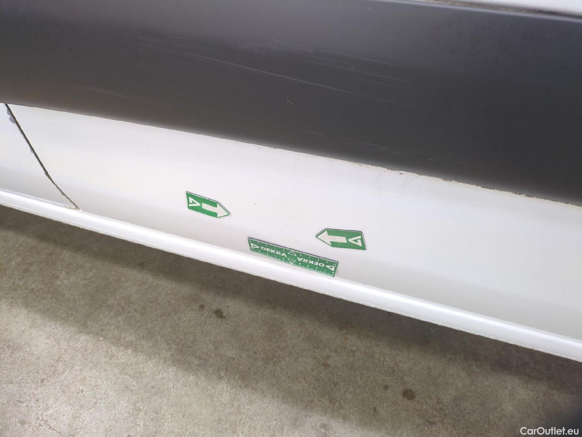  Peugeot  Partner PEUGEOT  VU 4p Fourgonnette 1.6 BlueHDi 100 CONFORT 121 L2 #58