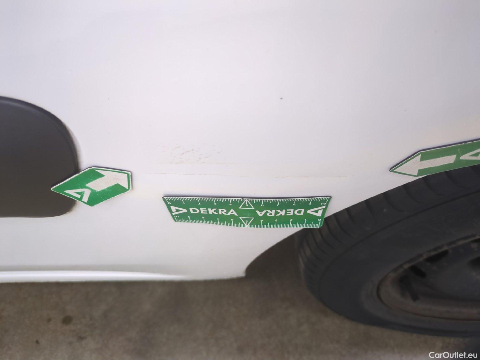  Peugeot  Partner PEUGEOT  VU 4p Fourgonnette 1.6 BlueHDi 100 CONFORT 121 L2 #59