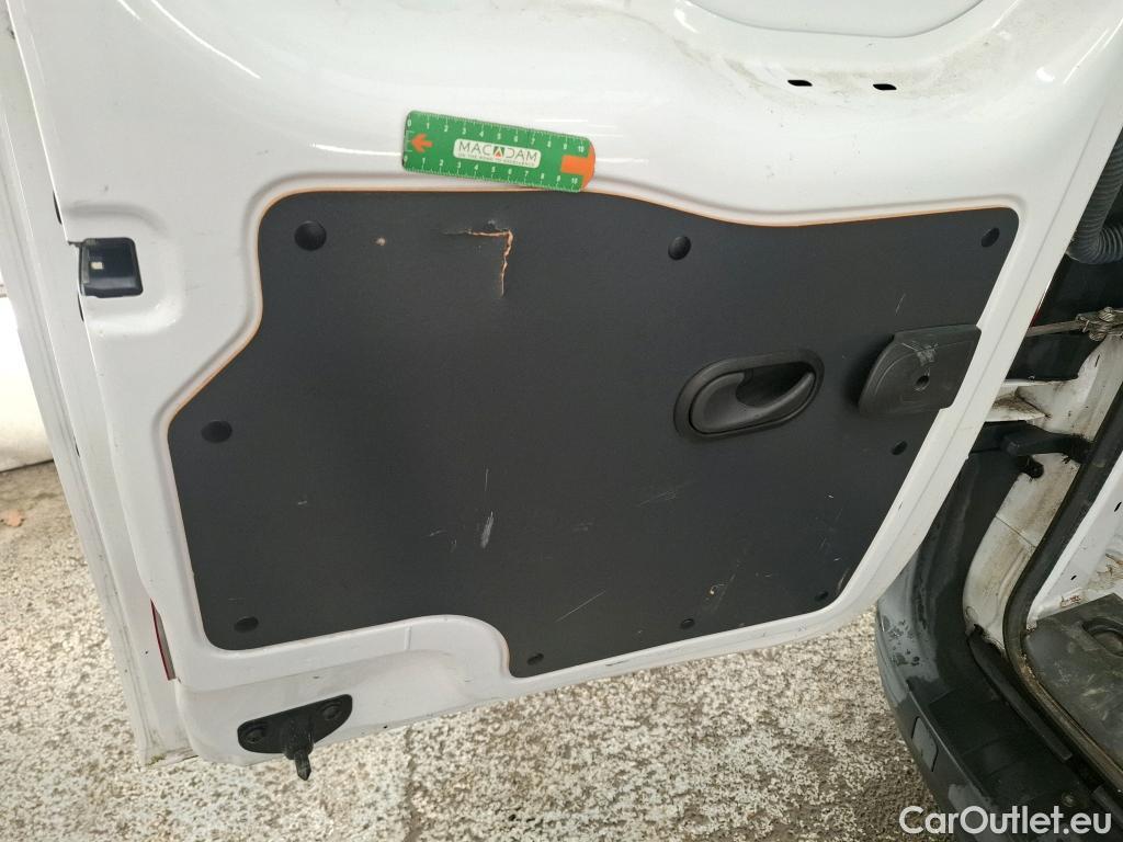  Renault  Kangoo  Express Générique (L1) 1.2 TCe 115CV BVM6 E5 #7