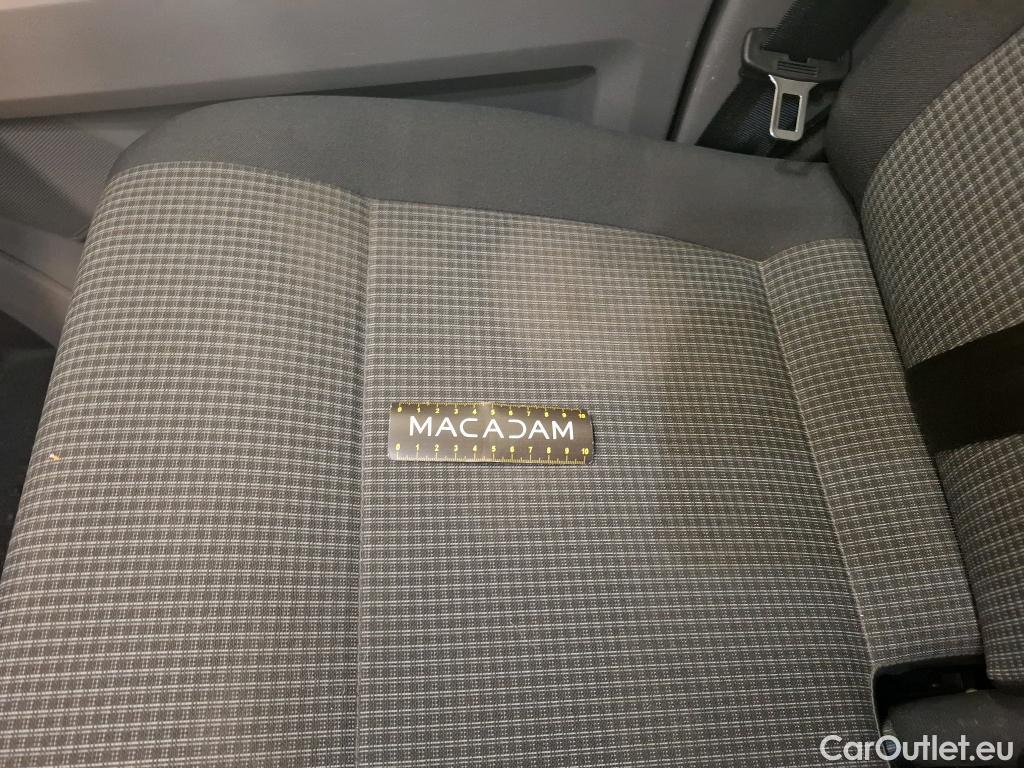  Volkswagen  Transporter VOLKSWAGEN  / 2019 / 4P / Fourgon tôlé 2.0 TDi 110 L1H1 Business #21