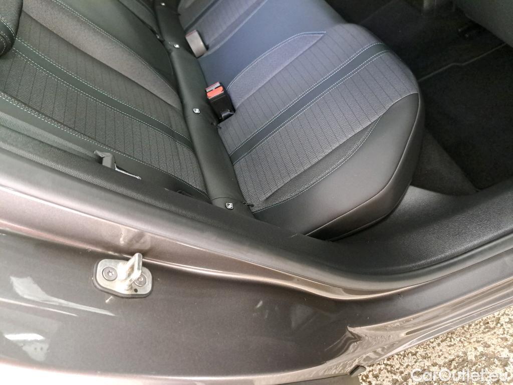  Peugeot  2008  Allure Business 1.2 PureTech 130CV BVA8 E6d #21