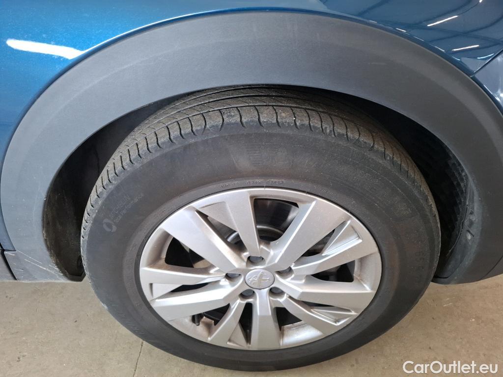  Peugeot  3008  Active Business 1.2 PureTech 130CV BVA8 E6d #4