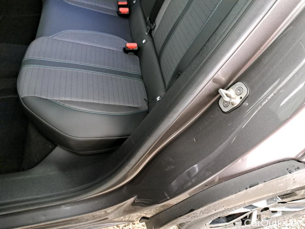  Peugeot  2008  Allure Business 1.2 PureTech 130CV BVA8 E6d #20