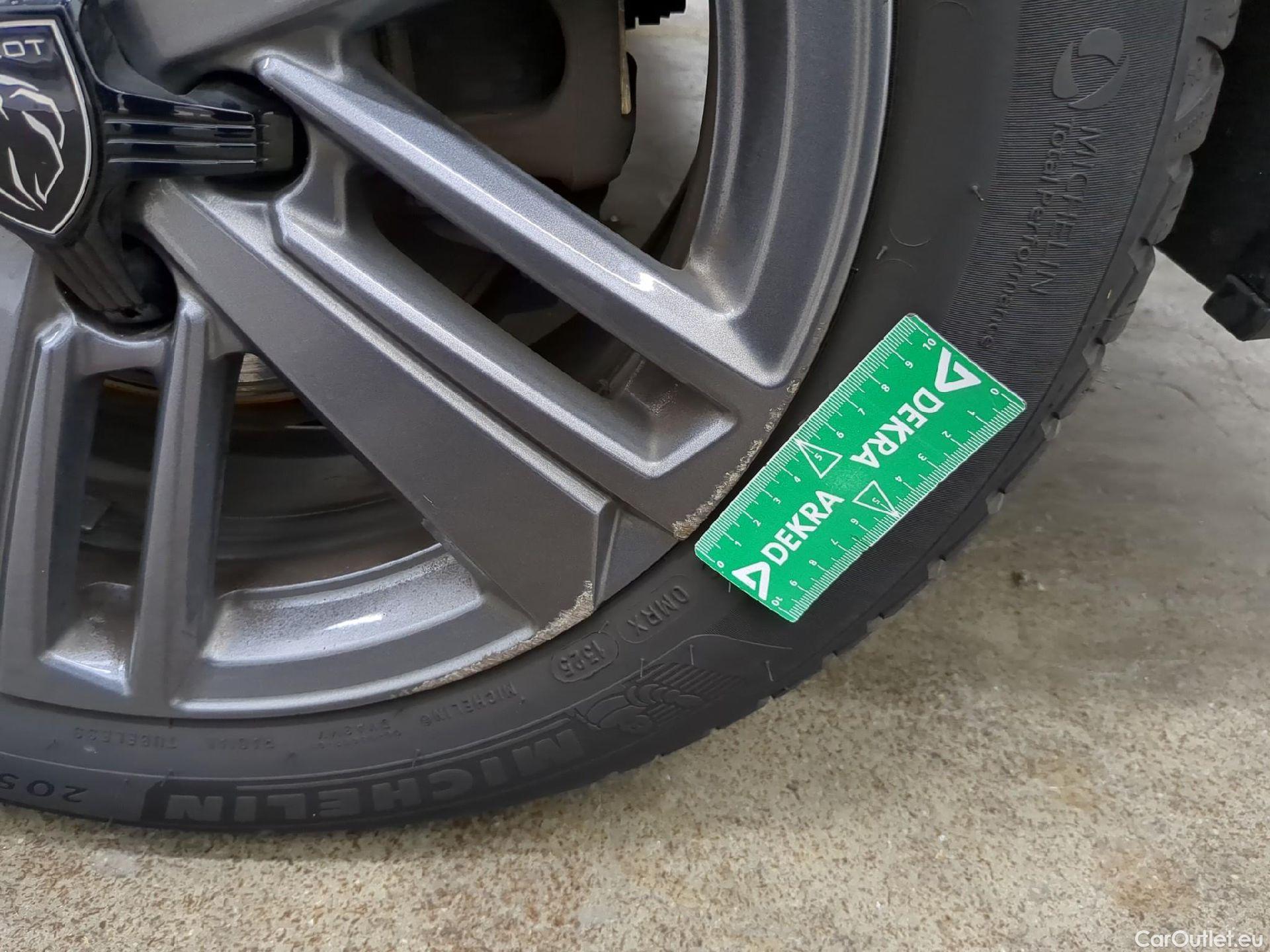  Peugeot  308 PEUGEOT  SW / 2021 / 5P / Break PureTech 130 S&S EAT8 ACTIVE PACK #5