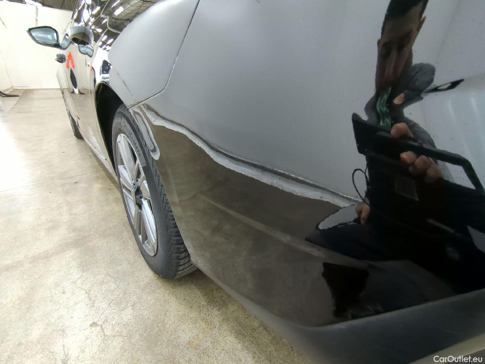  Peugeot  308 PEUGEOT  SW / 2021 / 5P / Break PureTech 130 S&S EAT8 ACTIVE PACK #24