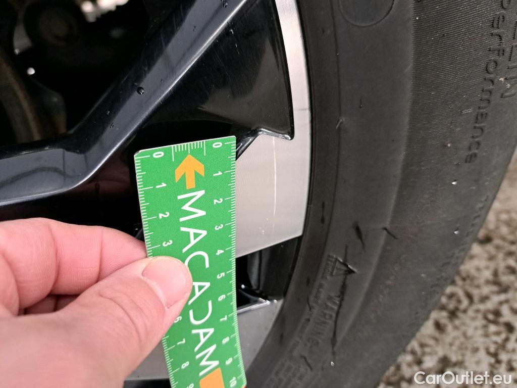  Peugeot  2008  Allure Business 1.2 PureTech 130CV BVA8 E6d #16