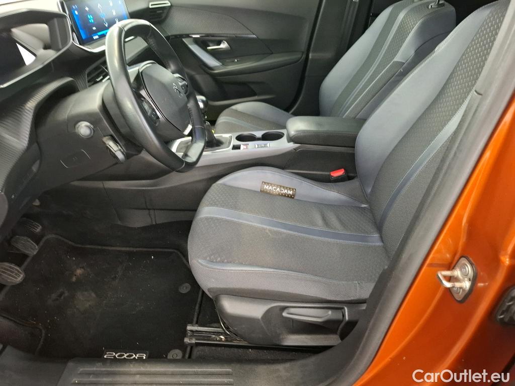  Peugeot  2008  Allure Business 1.2 PureTech 100CV BVM6 E6d #1