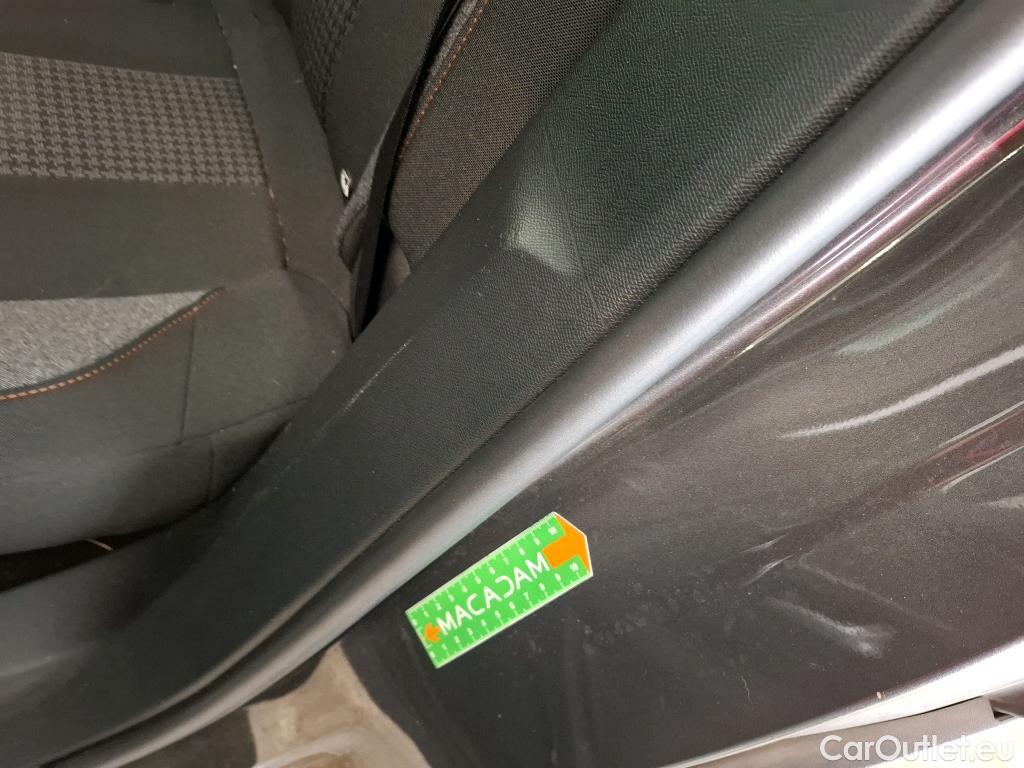  Peugeot  3008 PEUGEOT  / 2020 / 5P / SUV PureTech 130 S&S EAT8 Active BUS #1