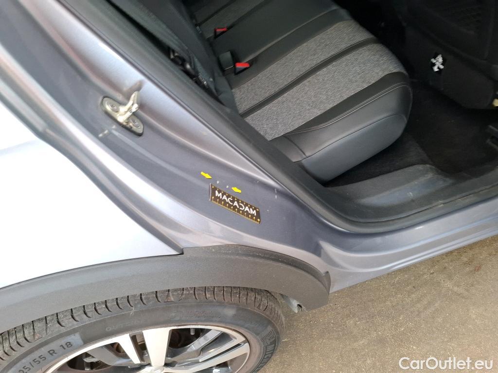  Peugeot  3008  Allure Business 1.2 PureTech 130CV BVA6 E6 #4