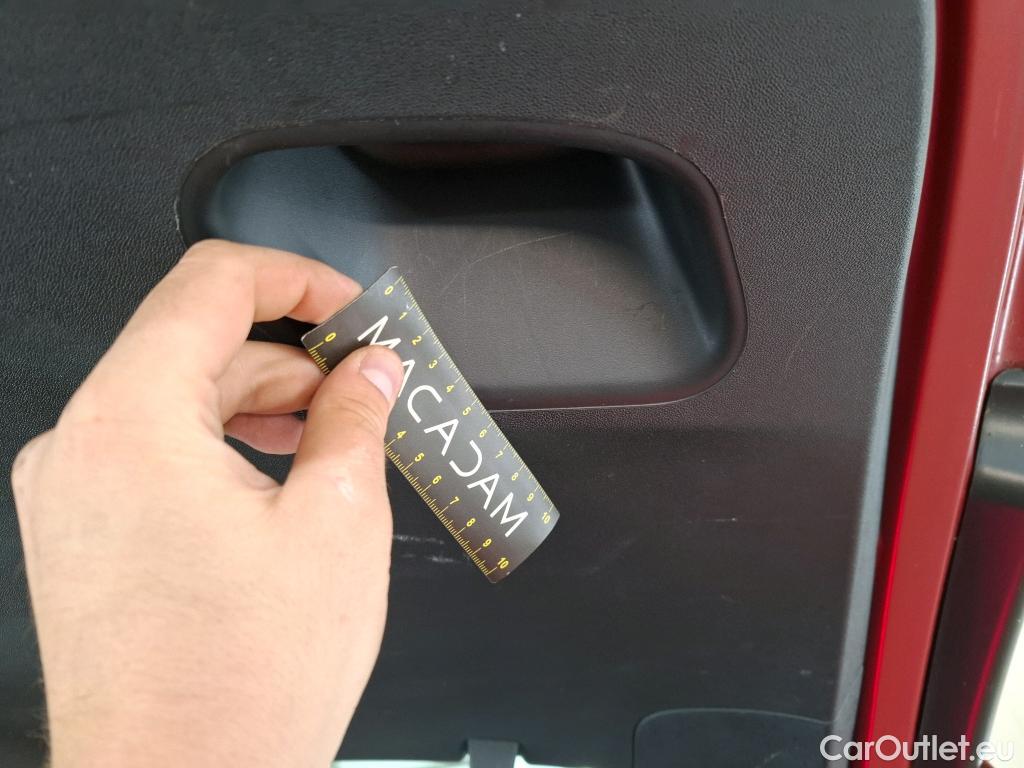  Peugeot  2008  Allure 1.2 PureTech 110CV BVA6 E6 #41