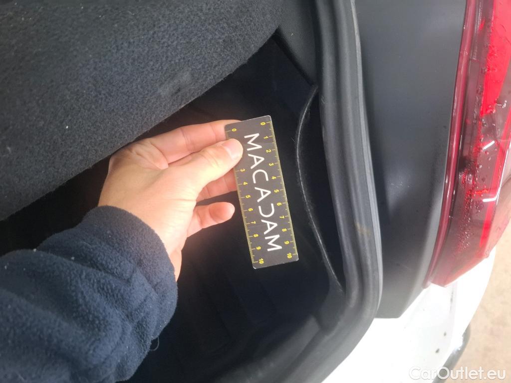  Citroen  C3  Société Feel 1.5 BlueHDI 100CV BVM6 E6d #33