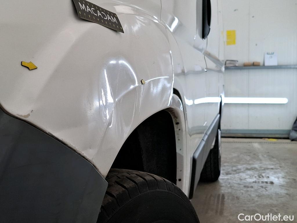  Citroen  Jumper CITROEN  / 2014 / 4P / Fourgon tôlé 33 L1H1 BlueHDi 110 BVM6 Club #69