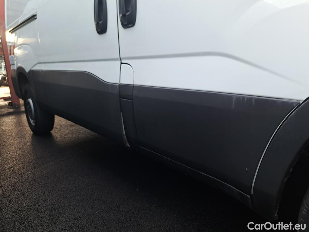  Iveco  Daily IVECO  VU 4p Fourgon 35S14GA8 V/P11 H2 3520 #32