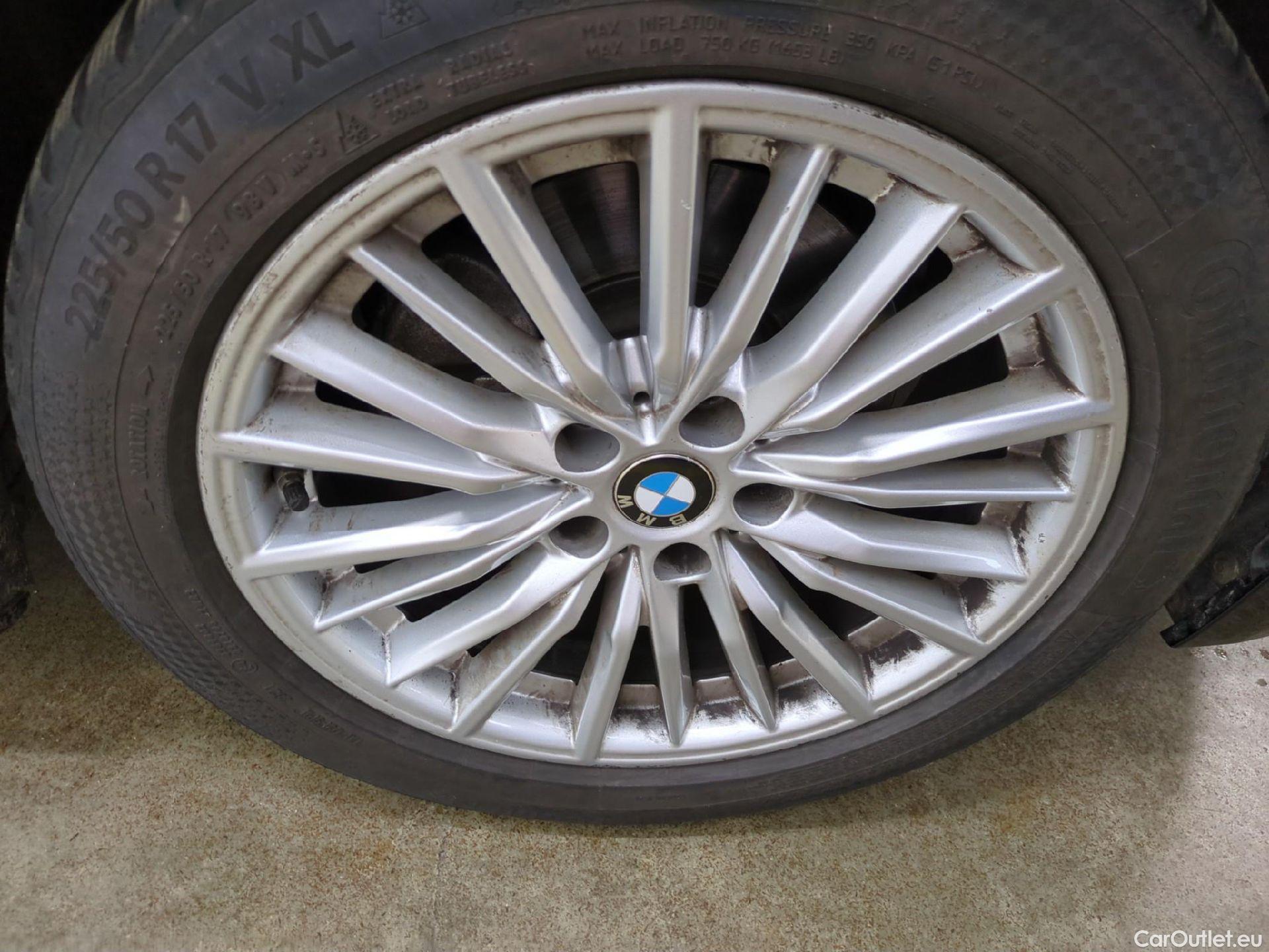  Bmw  Serie 3 BMW Série 3 Berline / 2018 / 4P / Berline 320d 190ch Luxury BVA8 #2