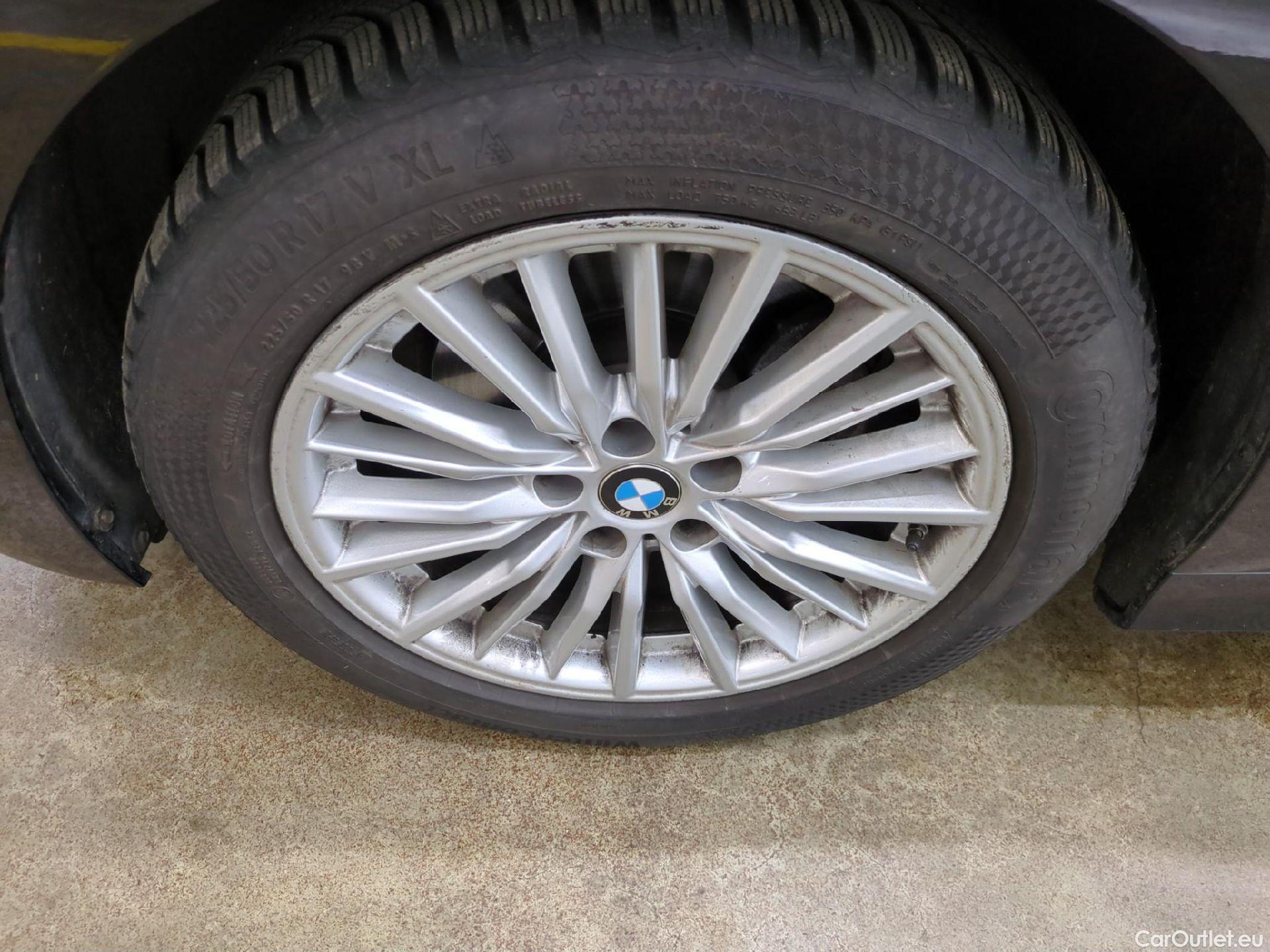  Bmw  Serie 3 BMW Série 3 Berline / 2018 / 4P / Berline 320d 190ch Luxury BVA8 #3