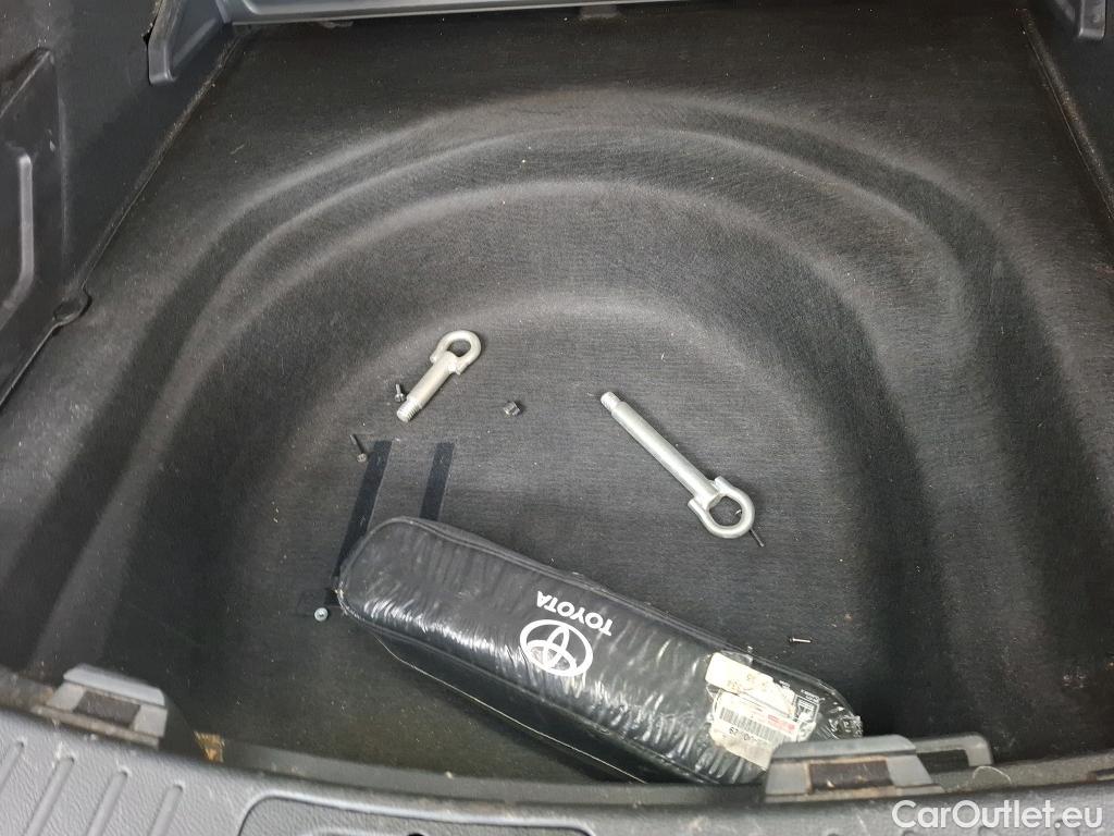  Toyota  Corolla  Touring Sports / 2018 / 5P / Break Hybride 122h Dynamic Business Stage Acad / TRANSFO VP/VF #37