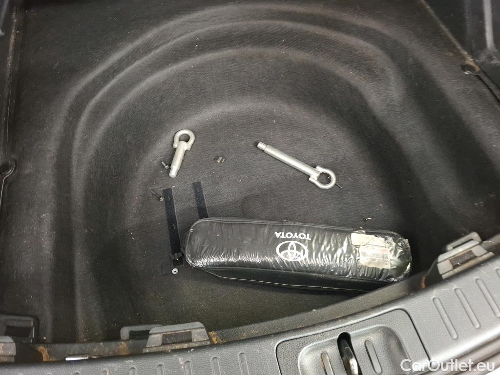  Toyota  Corolla  Touring Sports / 2018 / 5P / Break Hybride 122h Dynamic Business Stage Acad / TRANSFO VP/VF #51