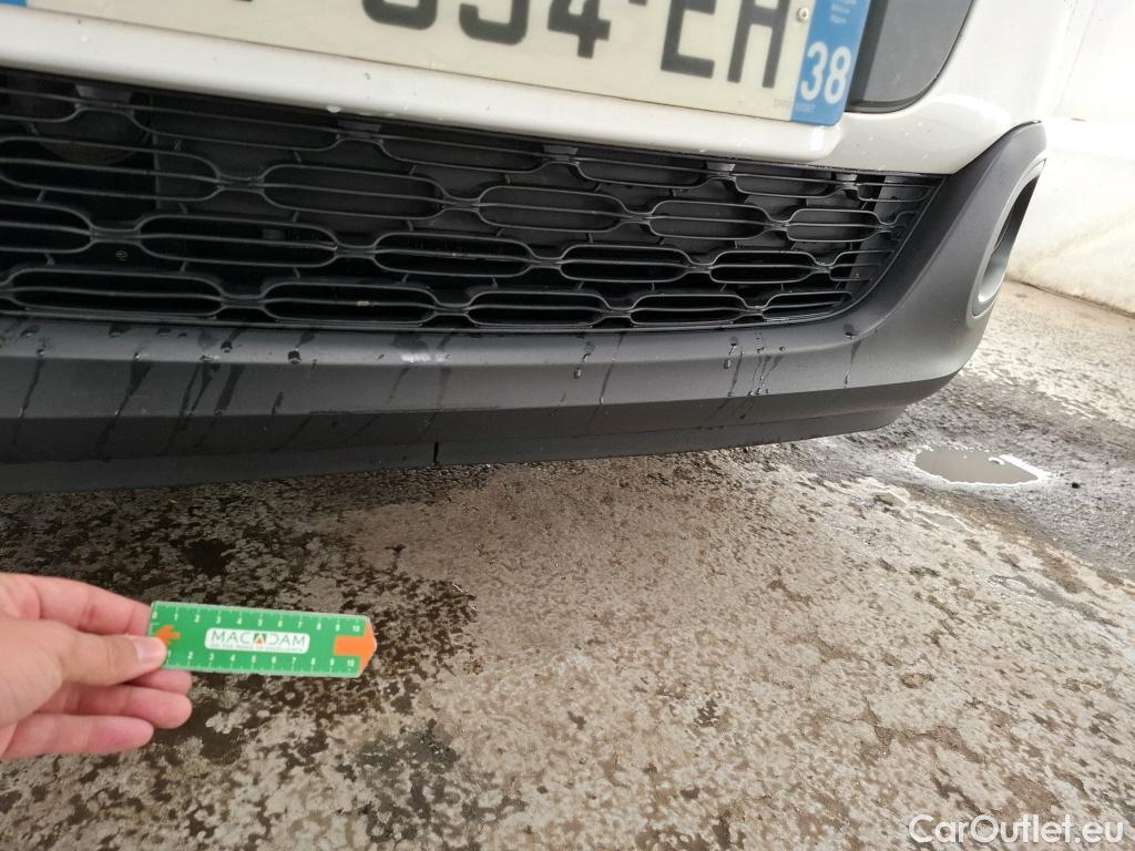  Citroen  C3 CITROEN  5p Berline PureTech 82 BVM Feel Business #3