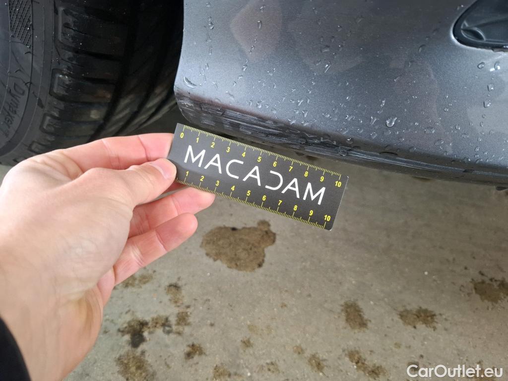  Mercedes  CLA-Klasse MERCEDES-BENZ CLA Coupe / 2019 / 4P / Coupé CLA 180 Business Line BA7 #4