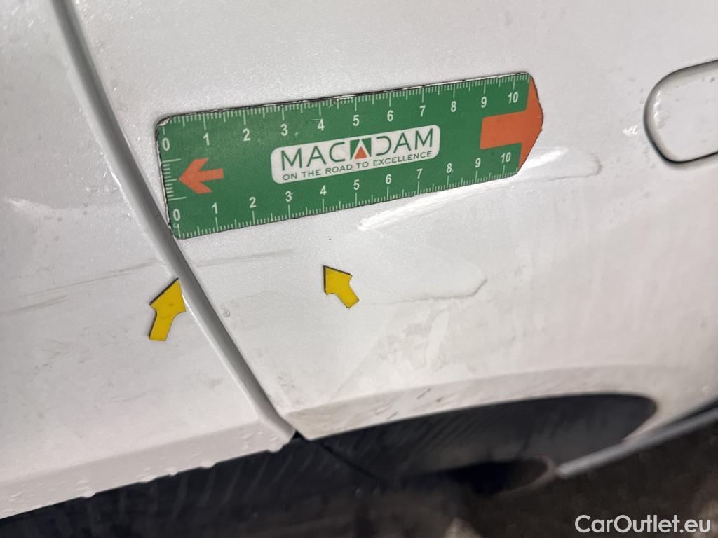  KIA  Ev6 KIA  / 2021 / 5P / SUV 77 KWh AIR ACTIVE BUSINESS #6