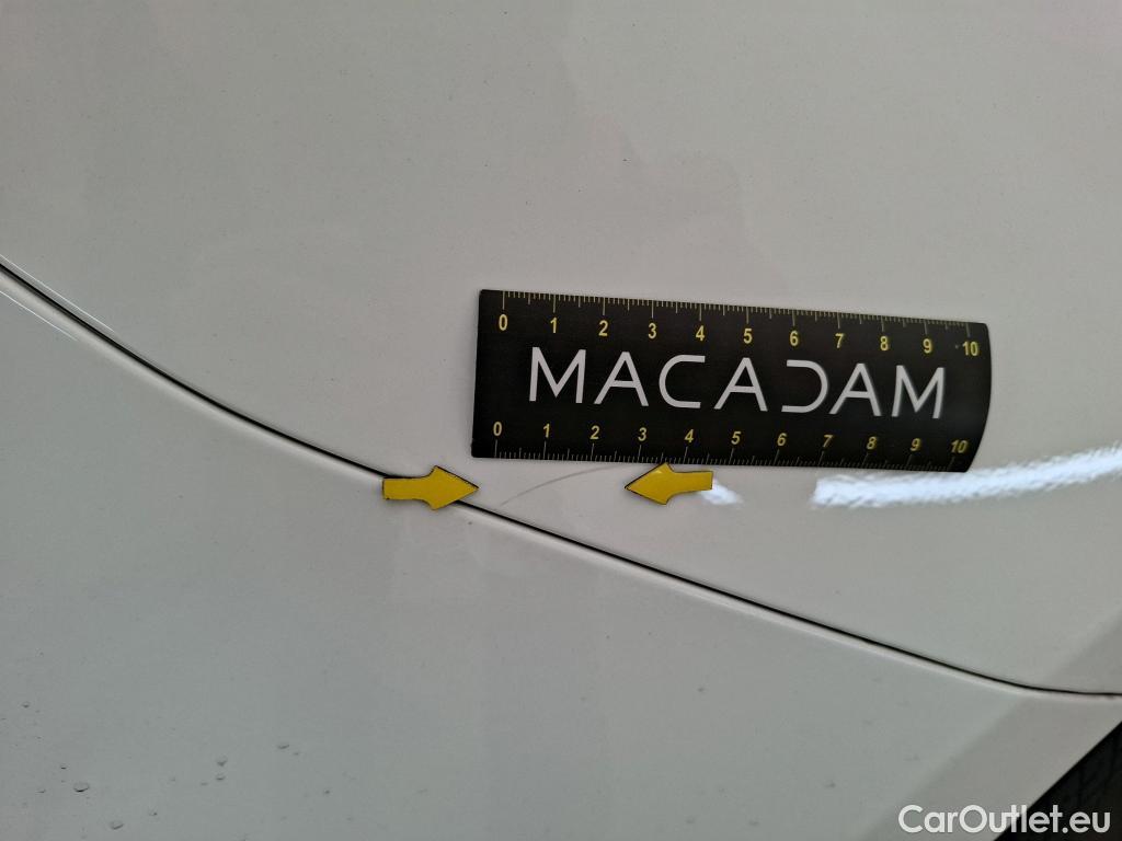  Mercedes  A-Klasse MERCEDES-BENZ Classe A Compact / 2018 / 5P / Berline A 200 Business Line 7G-DCT #9