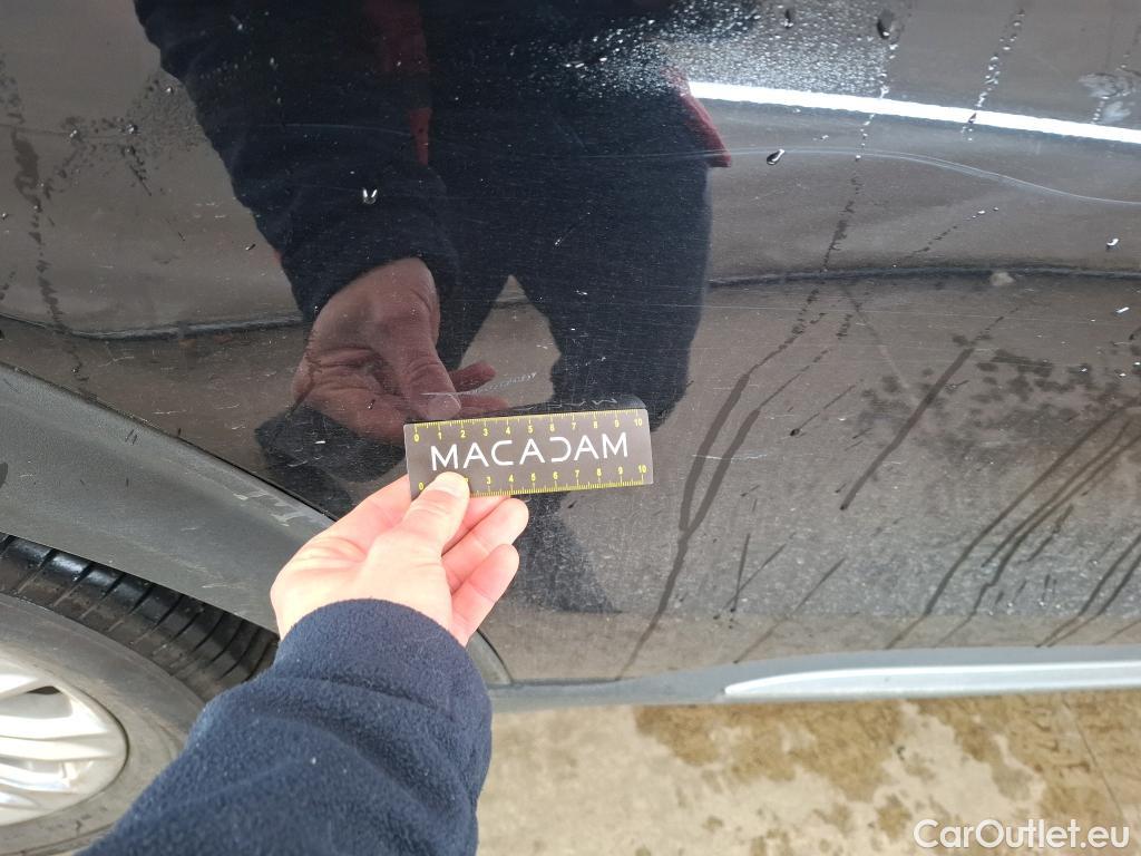  Ford  Explorer FORD  / 2019 / 5P / SUV 3.0l EcoBoost 457ch PHEV AWD Platinium #29