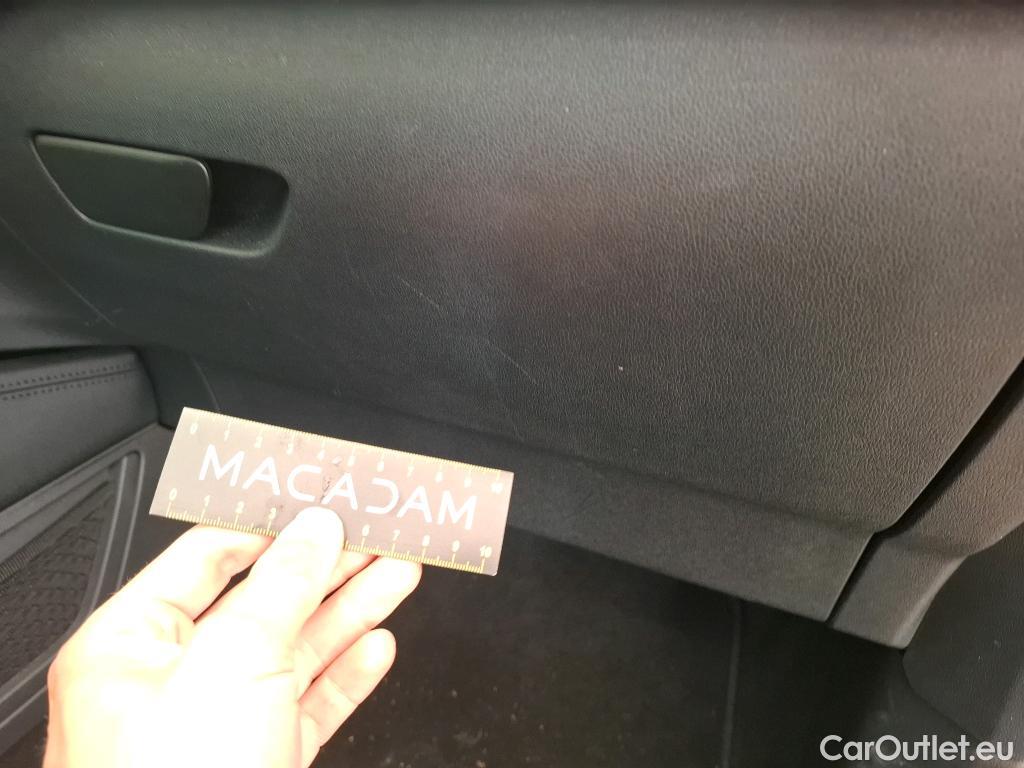  Ford  Kuga  Titanium Plug-In Hybrid 2.5 225CV BVA6 E6dT #24