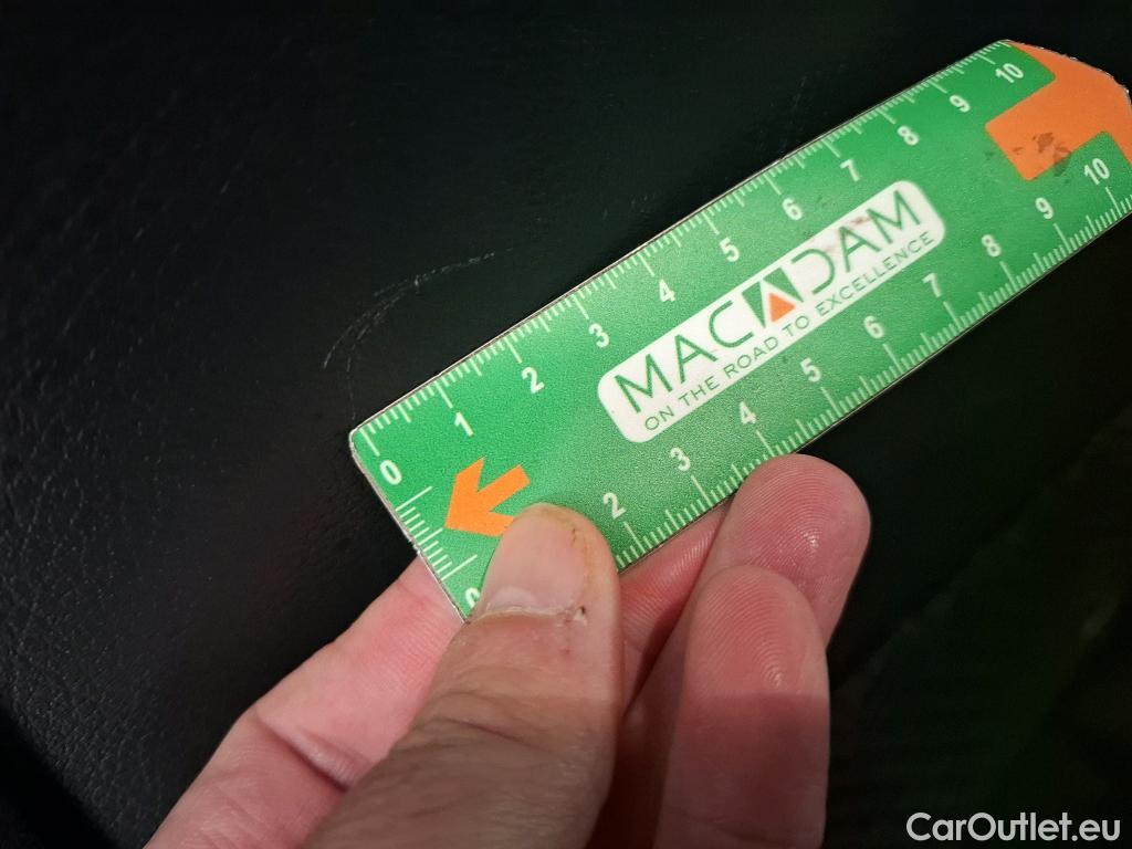  Mercedes  GLA MERCEDES-BENZ  / 2020 / 5P / SUV 2.0  200 D BUSINESS LINE DCT #4