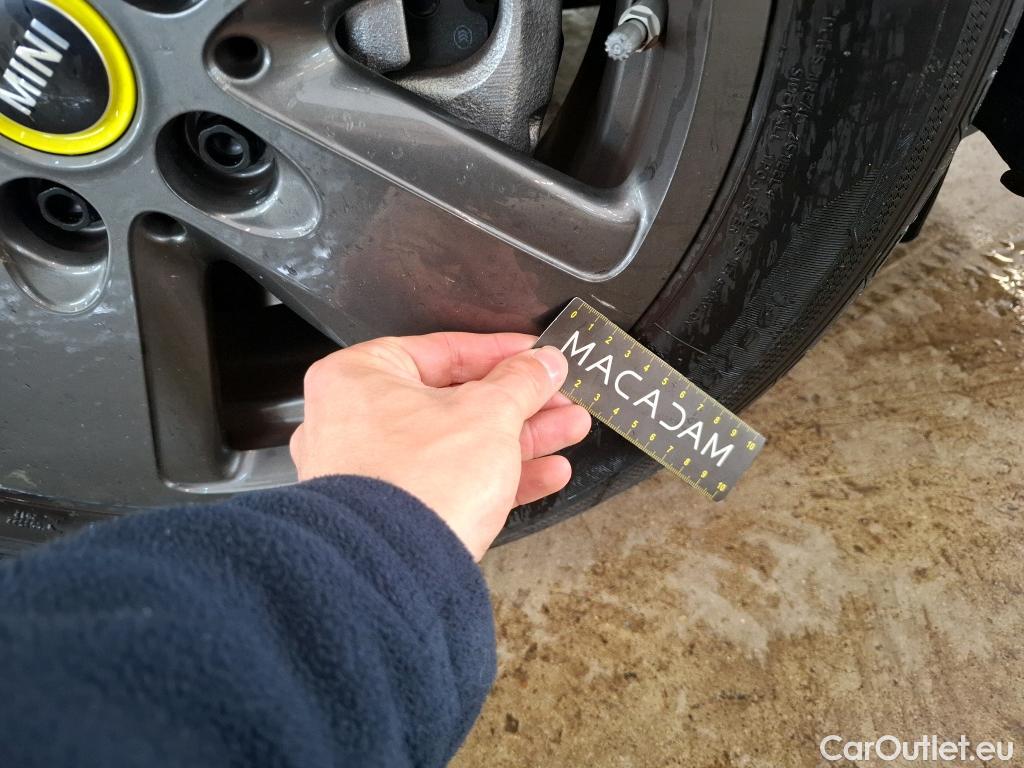  Mini  Mini   / 2021 / 3P / Berline Cooper SE Finition Essential 184 ch BVA #9