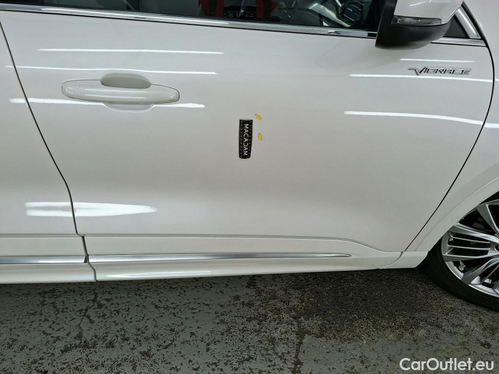  Ford  Kuga FORD  / 2019 / 5P / SUV 2.5 190 hybrid Flexifuel Pshift Vignale #4