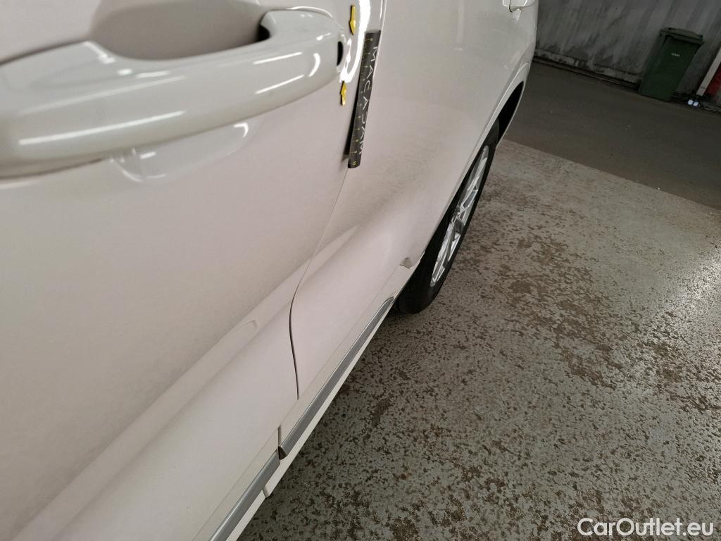  Ford  Kuga FORD  / 2019 / 5P / SUV 2.5 190 hybrid Flexifuel Pshift Vignale #7