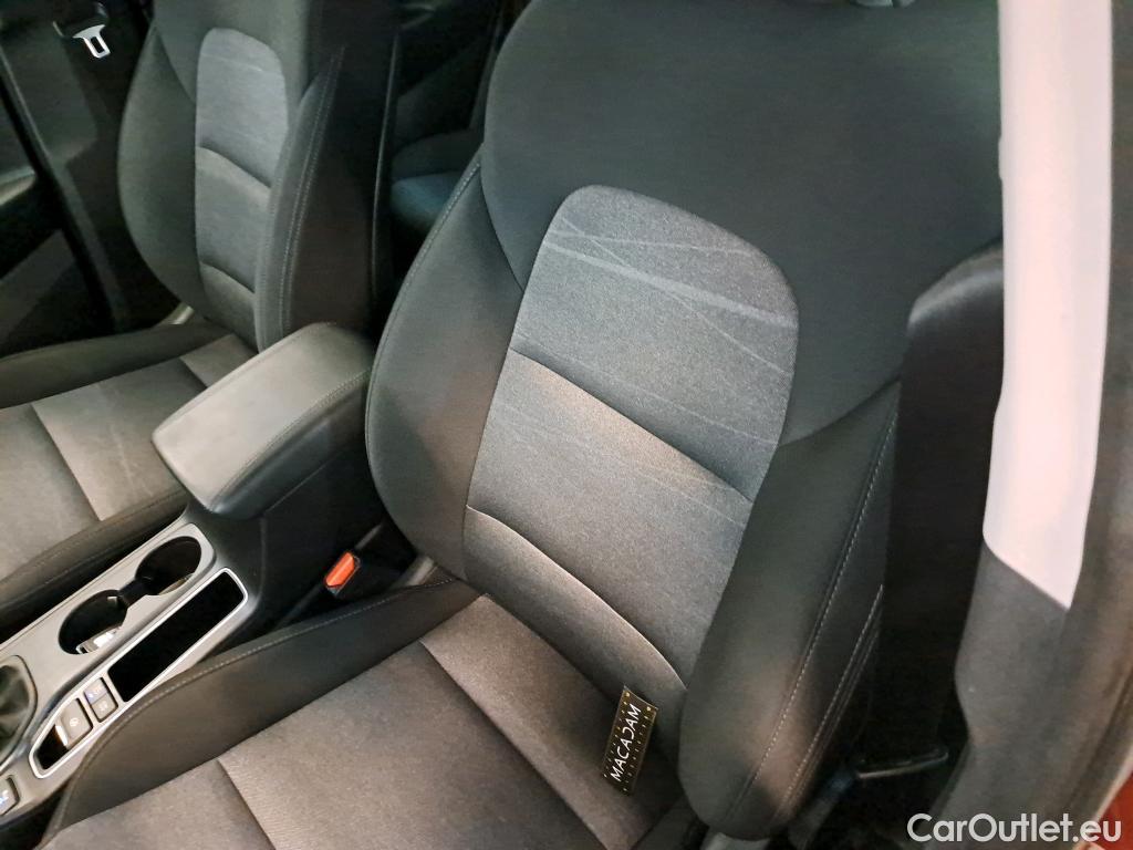  Hyundai  Tucson HYUNDAI  5p SUV 1.6 CRDI 136 PREMIUM #3