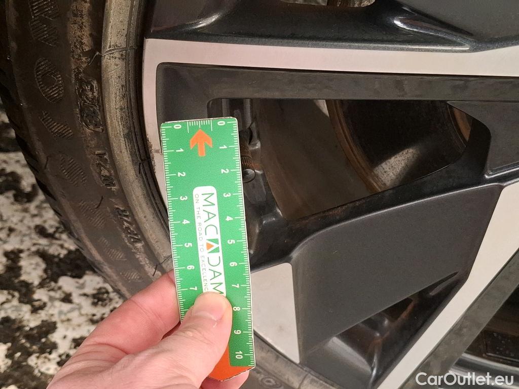  Peugeot  308 PEUGEOT  SW / 2021 / 5P / Break PHEV 180 E-EAT8 ALLURE PACK #26