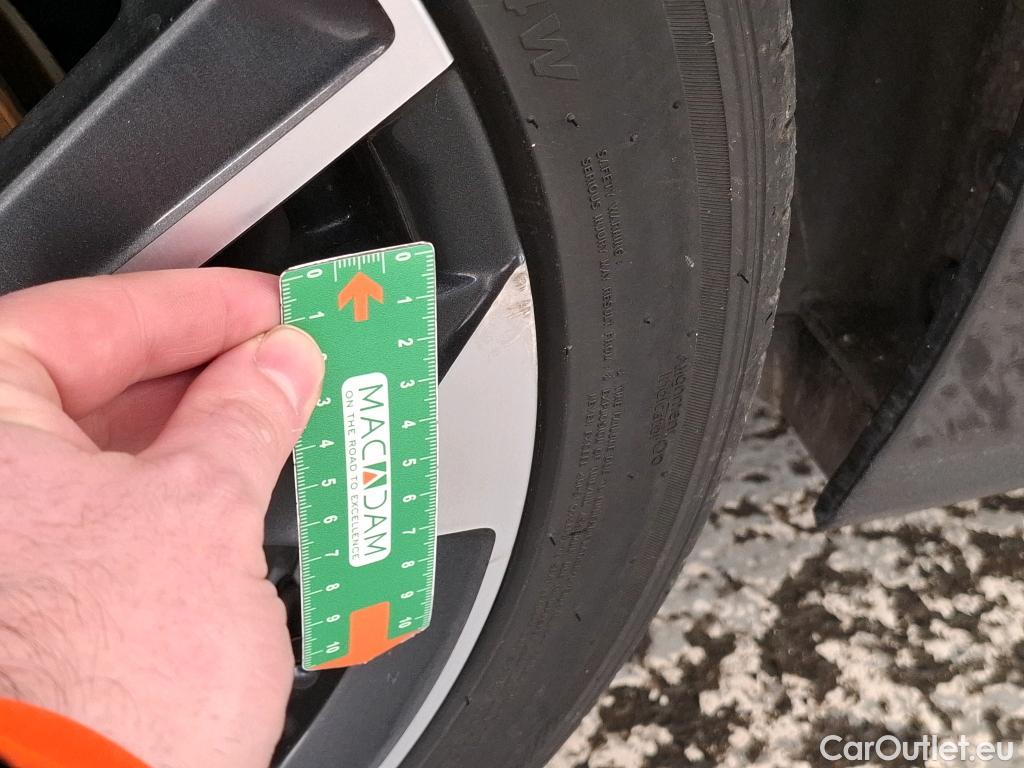  Peugeot  308 PEUGEOT  SW / 2021 / 5P / Break PHEV 180 E-EAT8 ALLURE PACK #18