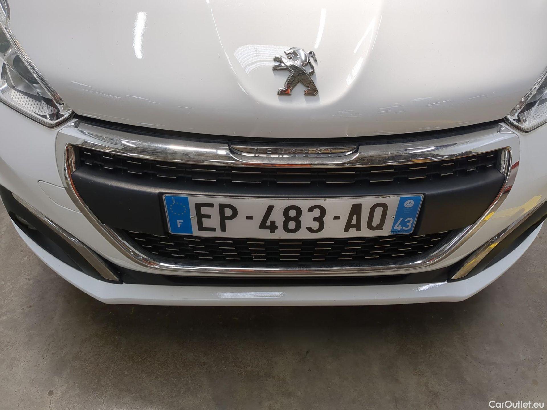  Peugeot  208  Allure Business 1.2 PureTech 110CV BVM5 E6 #10