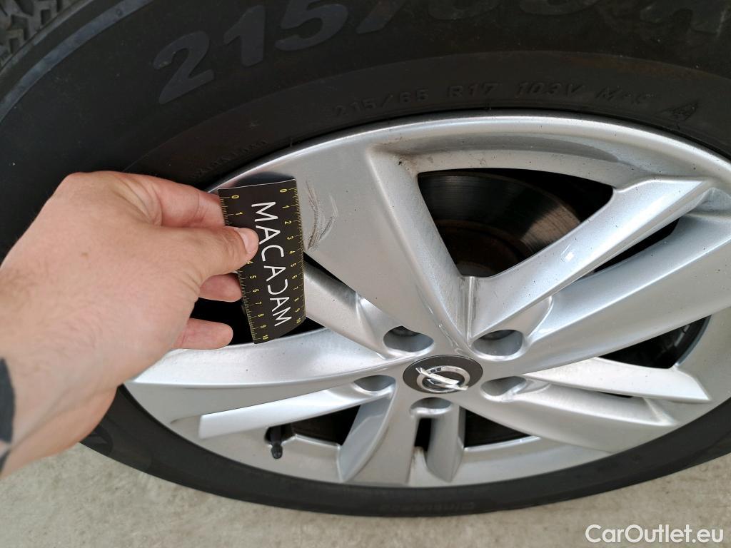  Opel   Grandland X Grandland X Elegance Business 1.5 130CV BVA8 E6d #40