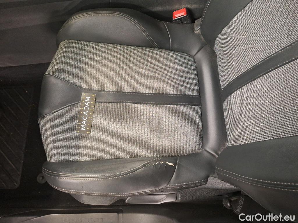  Peugeot  5008  Allure Business 1.2 PureTech 130CV BVA8 7 Sieges E6dT #37