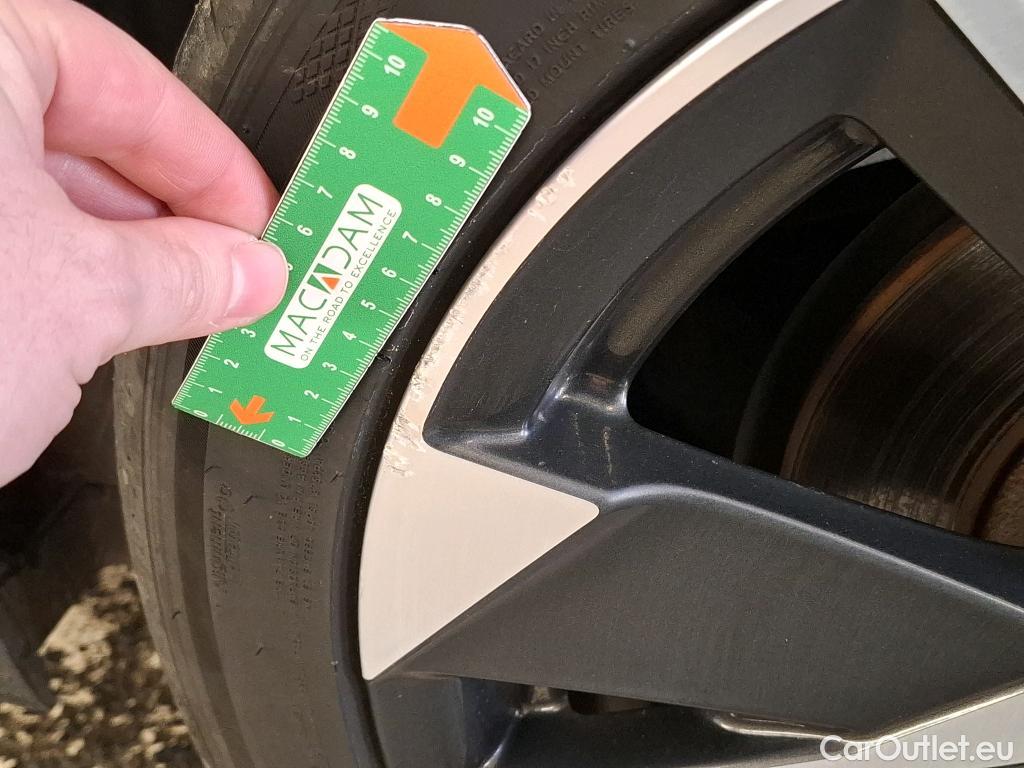  Peugeot  308 PEUGEOT  SW / 2021 / 5P / Break PHEV 180 E-EAT8 ALLURE PACK #15