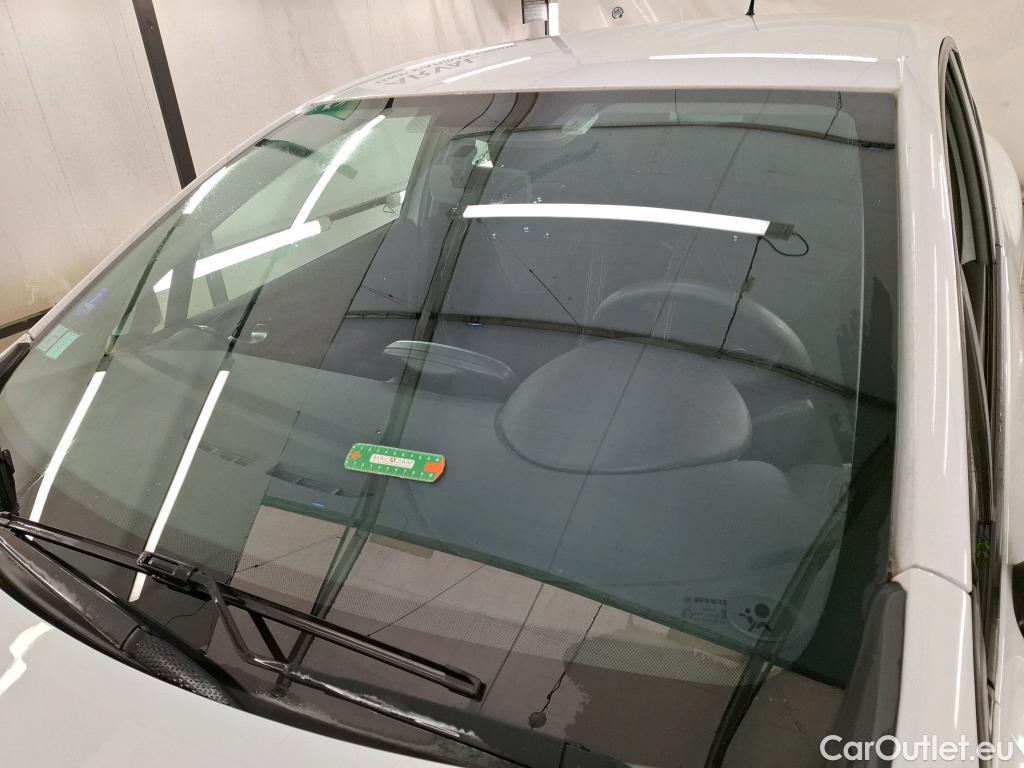  Renault  Clio  IV Business 0.9 TCe 90CV BVM5 E6 #10