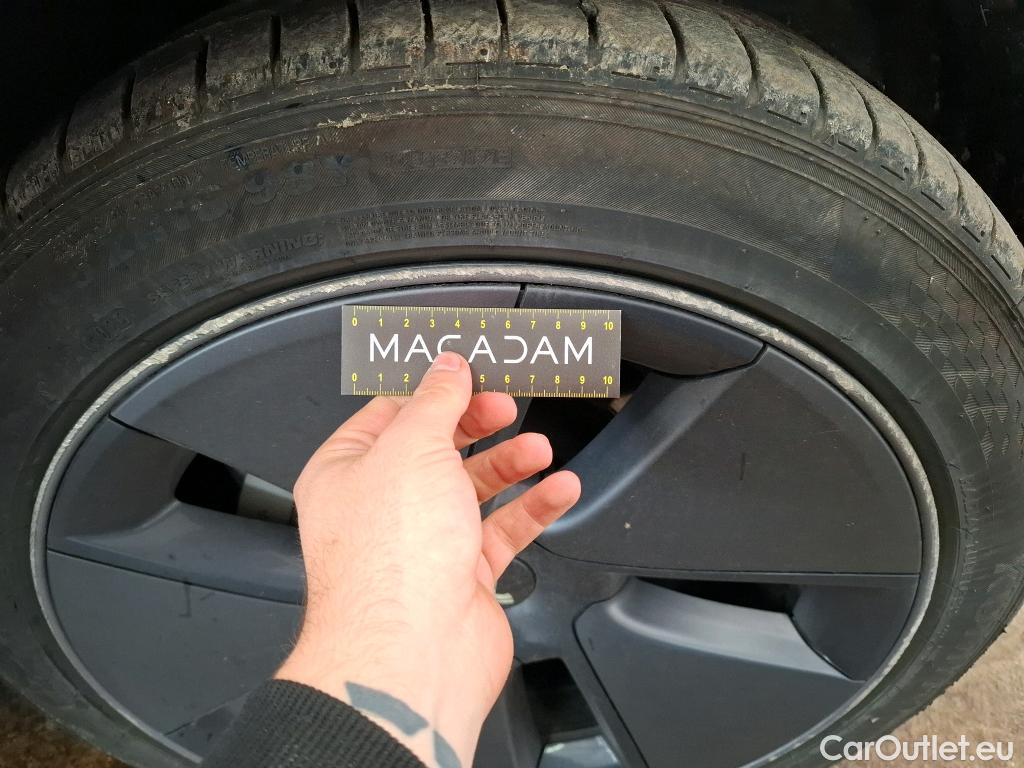  Tesla  Model 3 TESLA  / 2018 / 4P / Berline Grande Autonomie #15